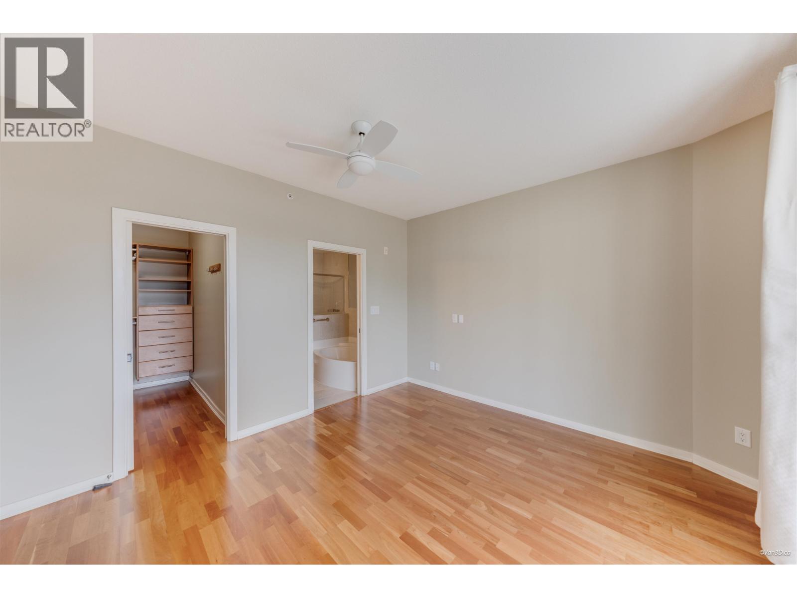 510 530 Raven Woods Drive Property Photo 20