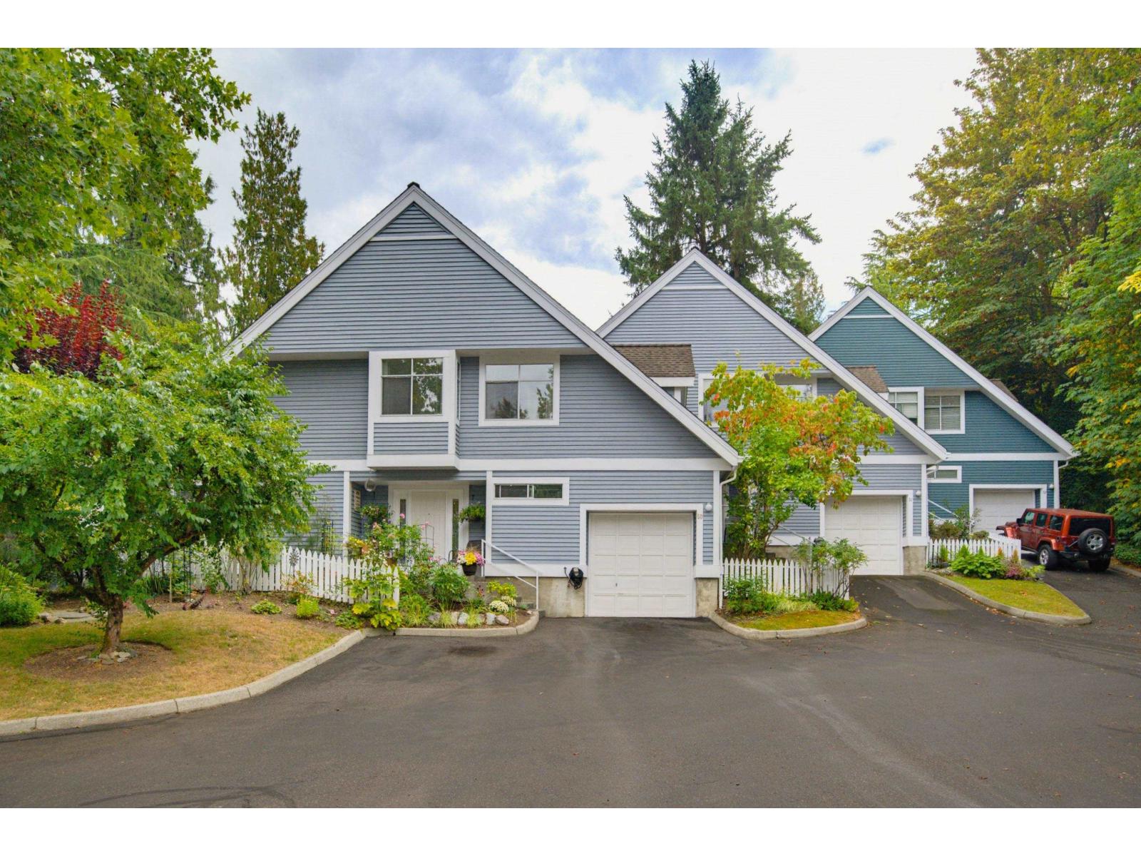 50 4847 219 STREET Property Photo 1