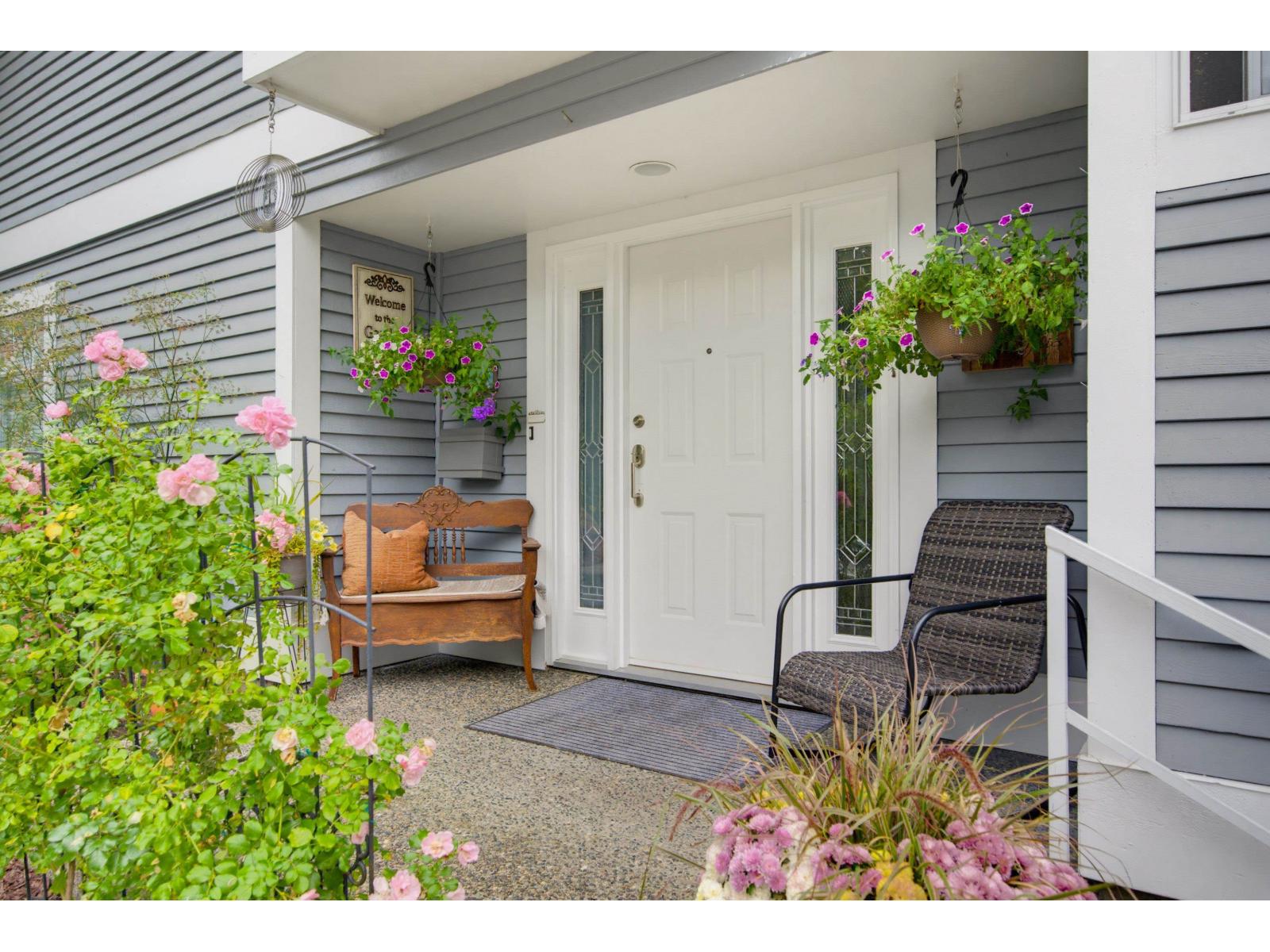 50 4847 219 Street Property Photo 5