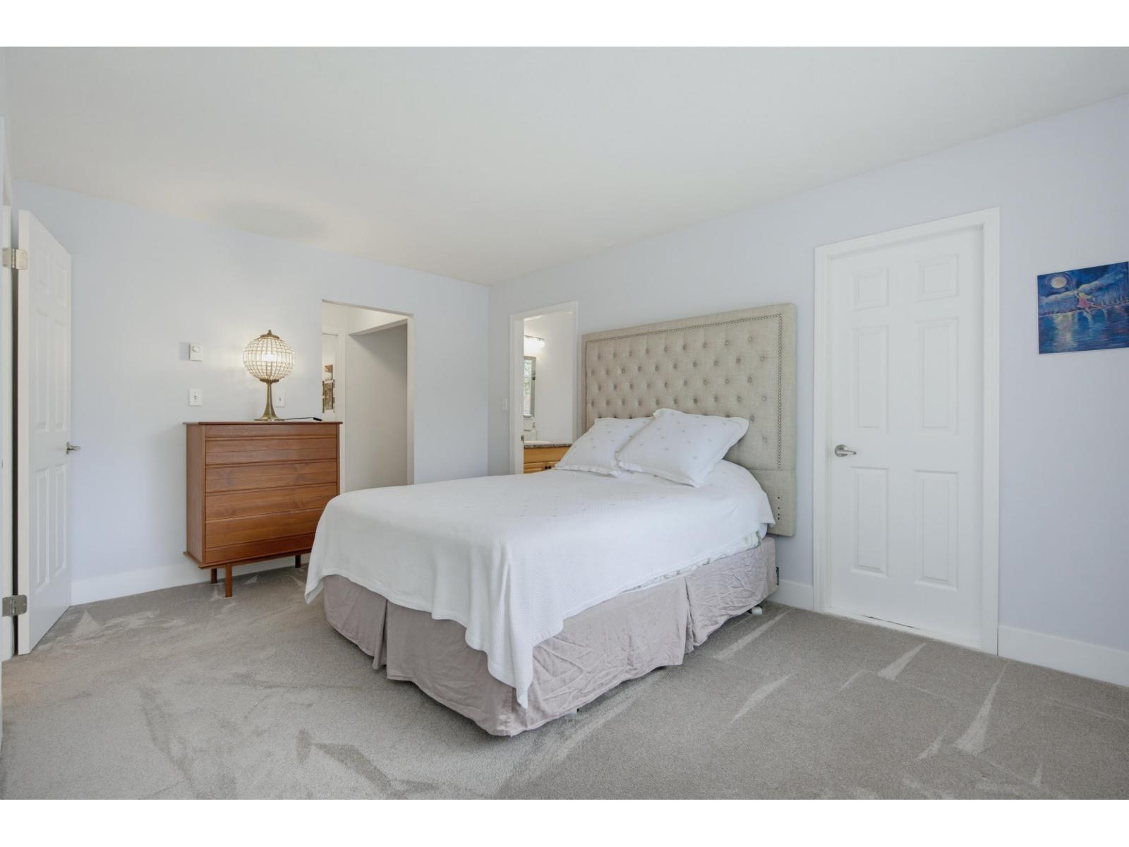 50 4847 219 Street Property Photo 29