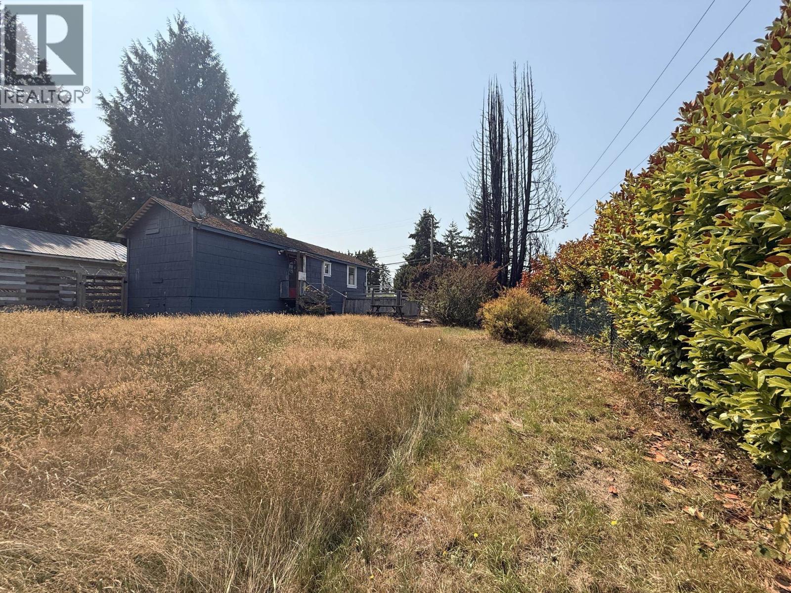 5694 Wharf Avenue Property Photo 3
