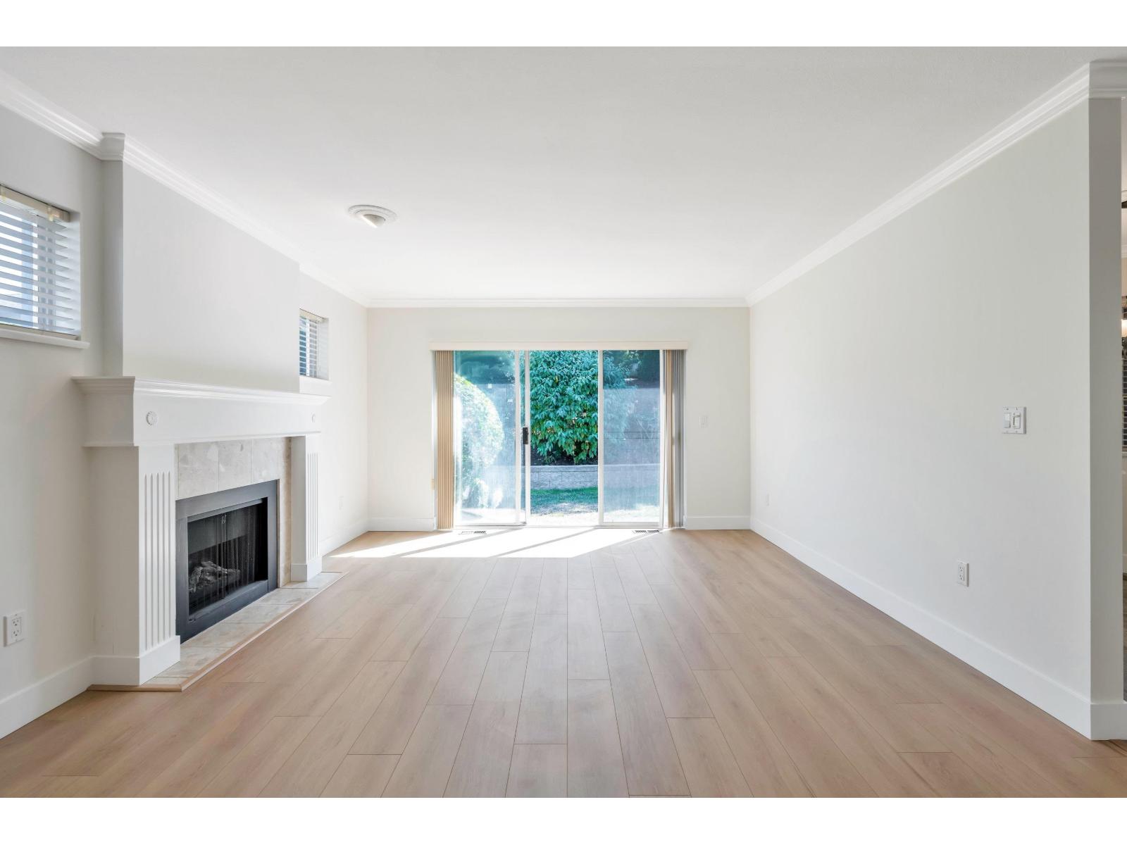 31 8889 212 Street Property Photo 5