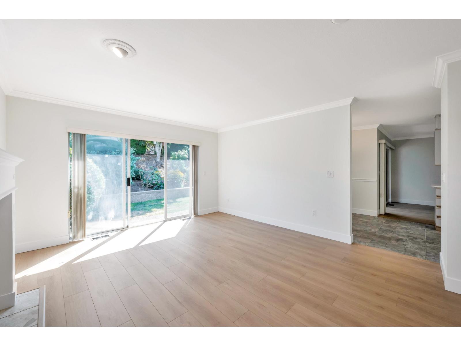 31 8889 212 Street Property Photo 7