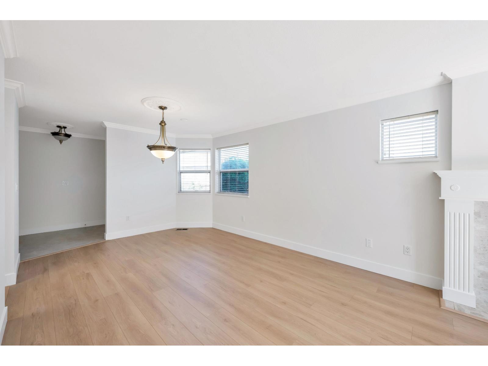31 8889 212 Street Property Photo 9
