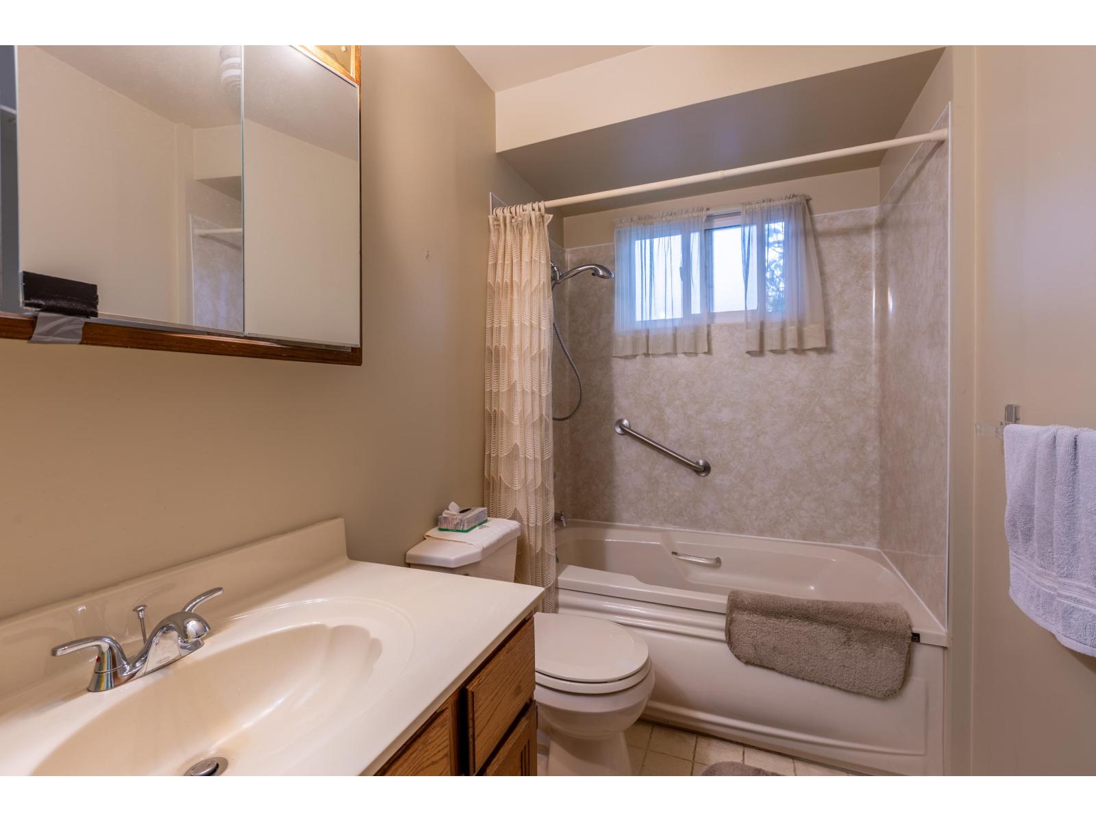 2745 Ash Street Property Photo 19