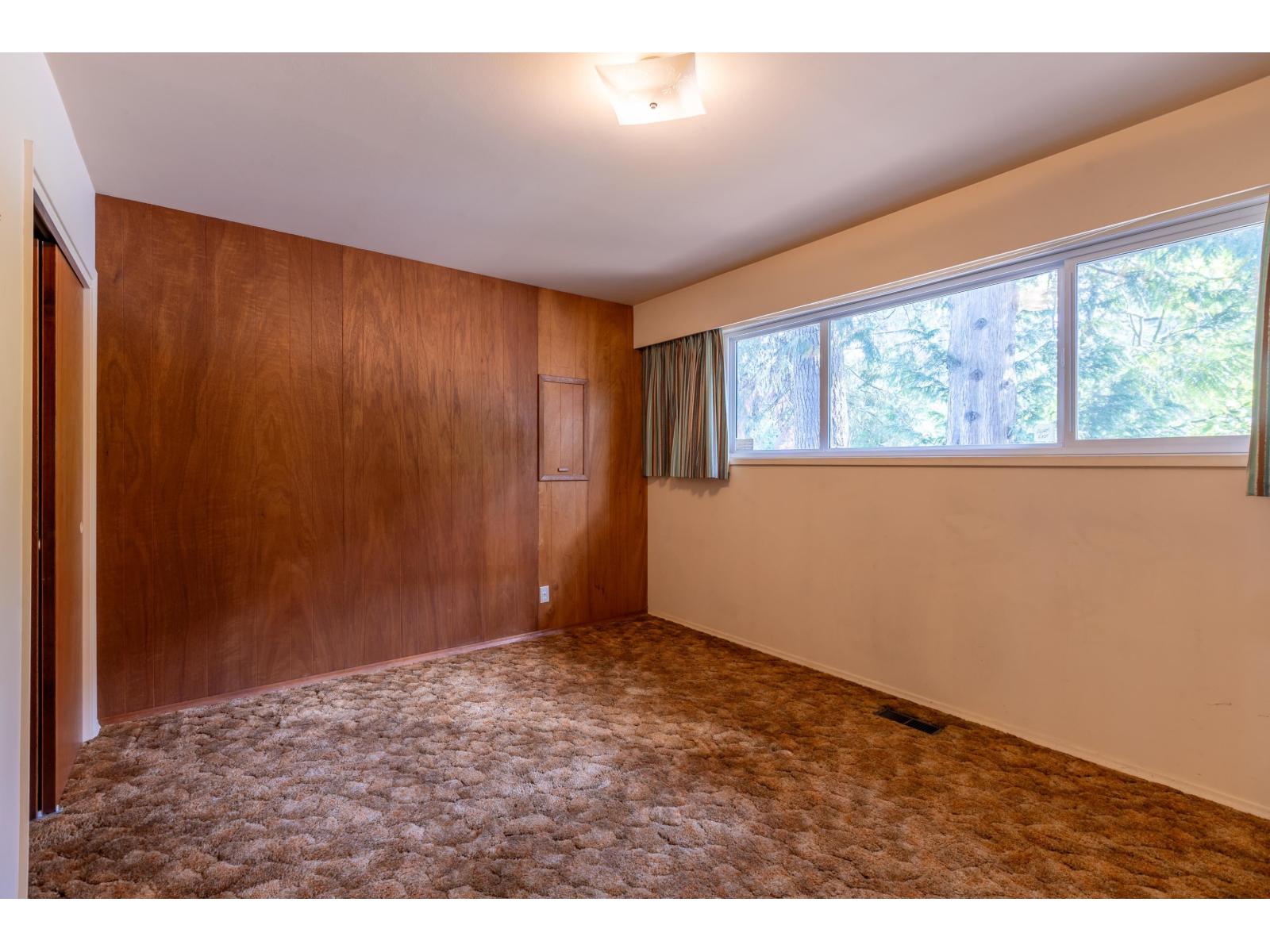 2745 Ash Street Property Photo 23