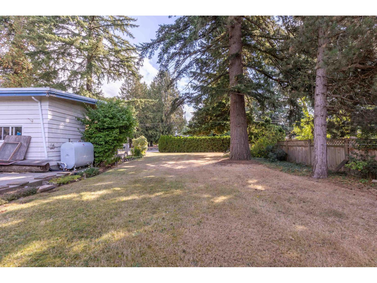 2745 Ash Street Property Photo 28