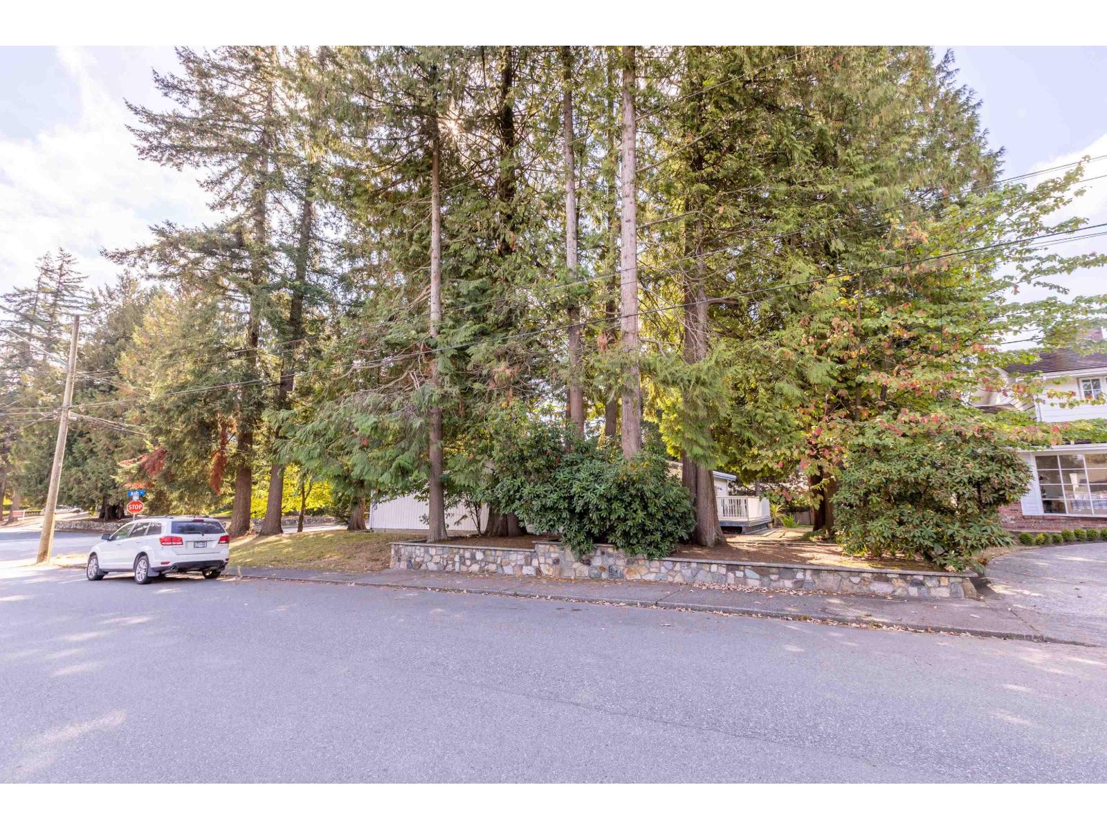 2745 Ash Street Property Photo 38