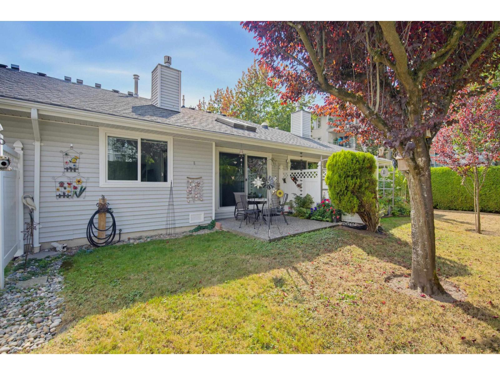 11 5365 205 Street Property Photo 33