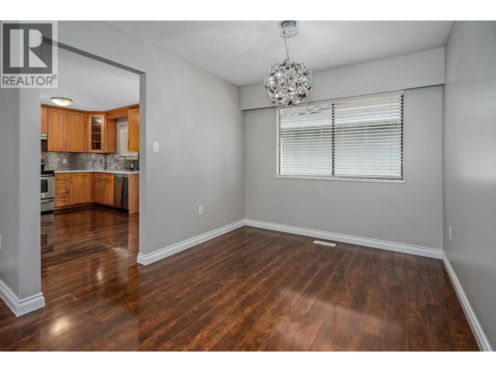 20783 Thorne Avenue Property Photo 11