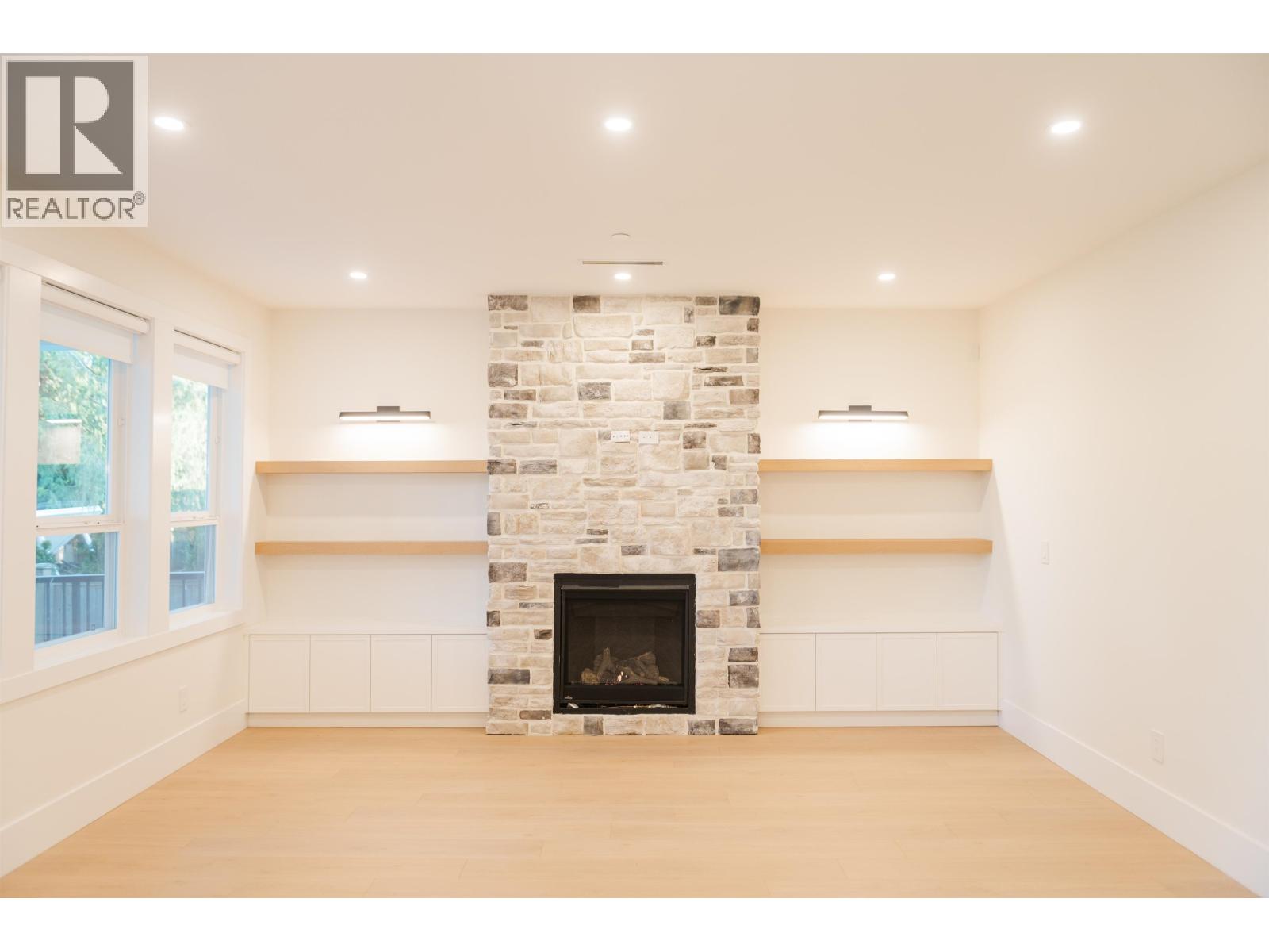 2 12050 York Street Property Photo 5