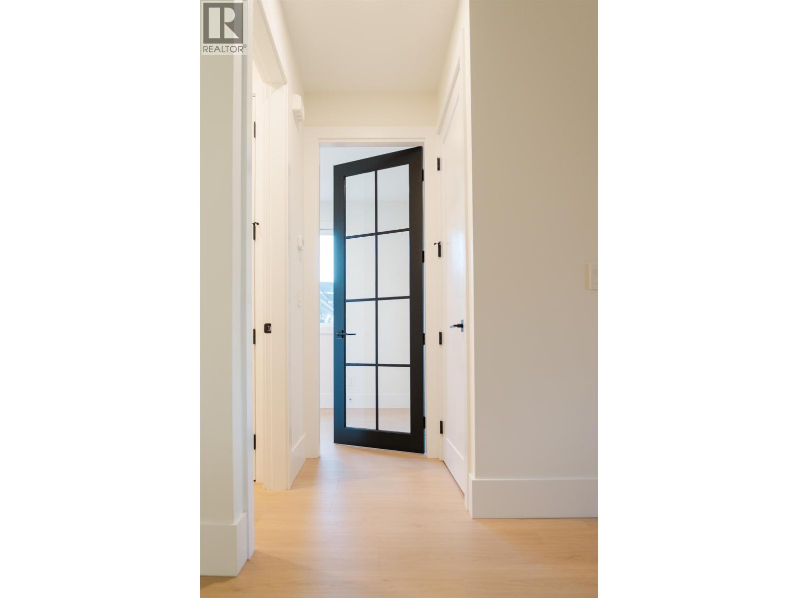 2 12050 York Street Property Photo 16