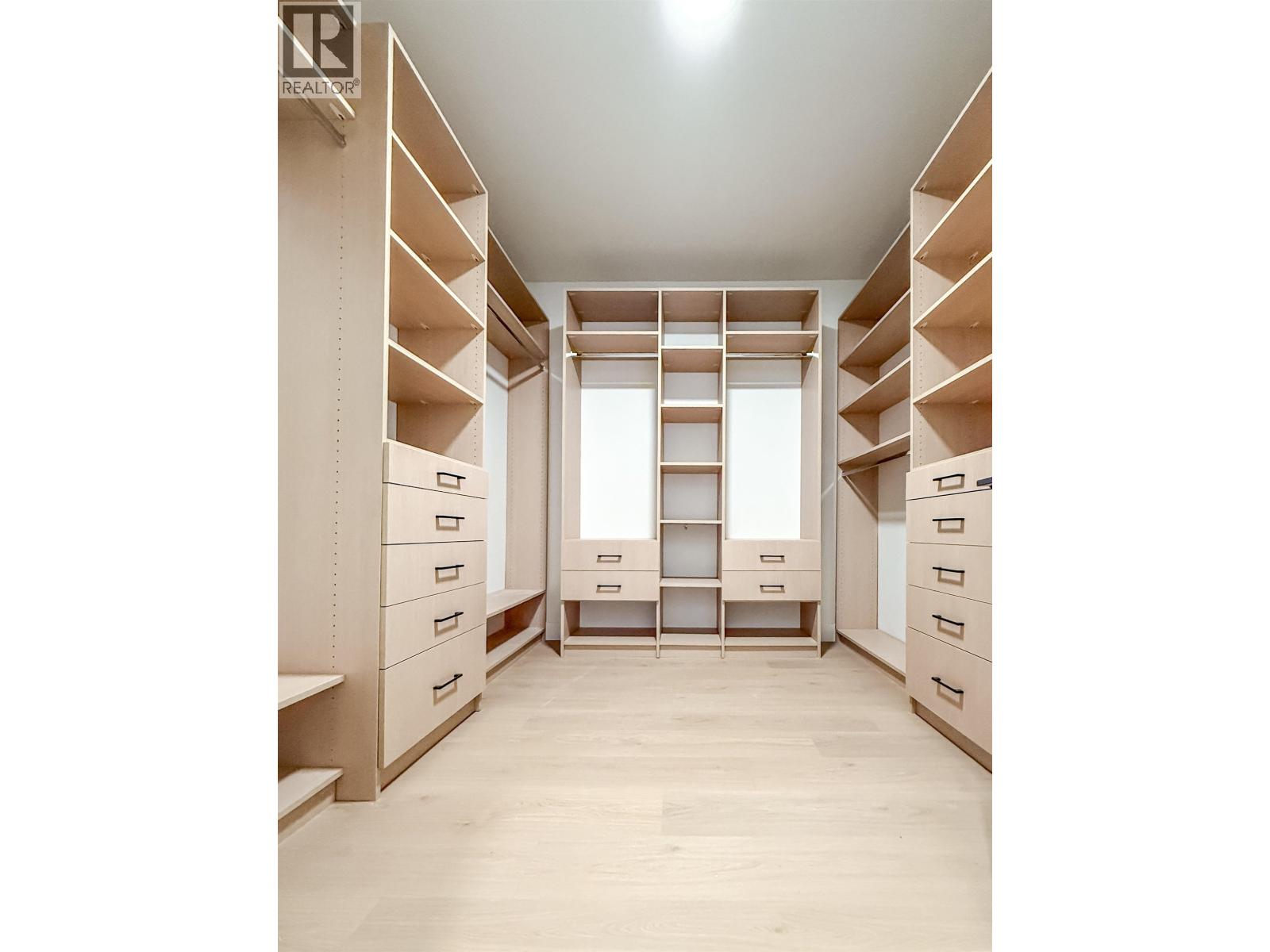 2 12050 York Street Property Photo 22