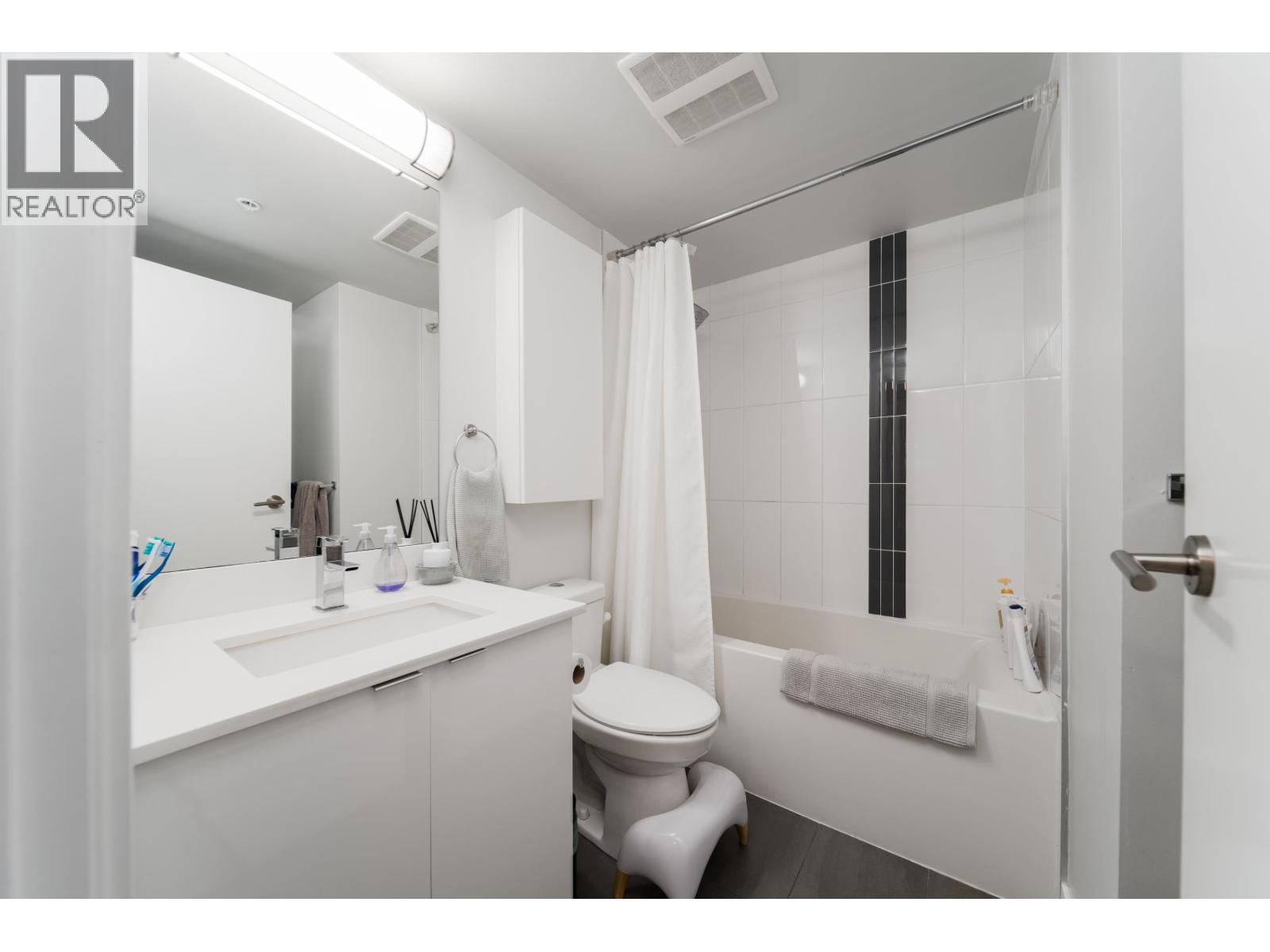 403 233 Kingsway Property Photo 13