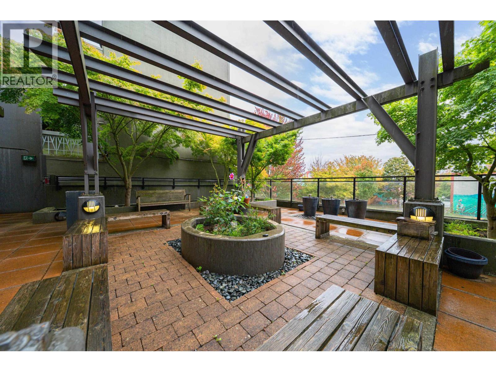 403 233 Kingsway Property Photo 17