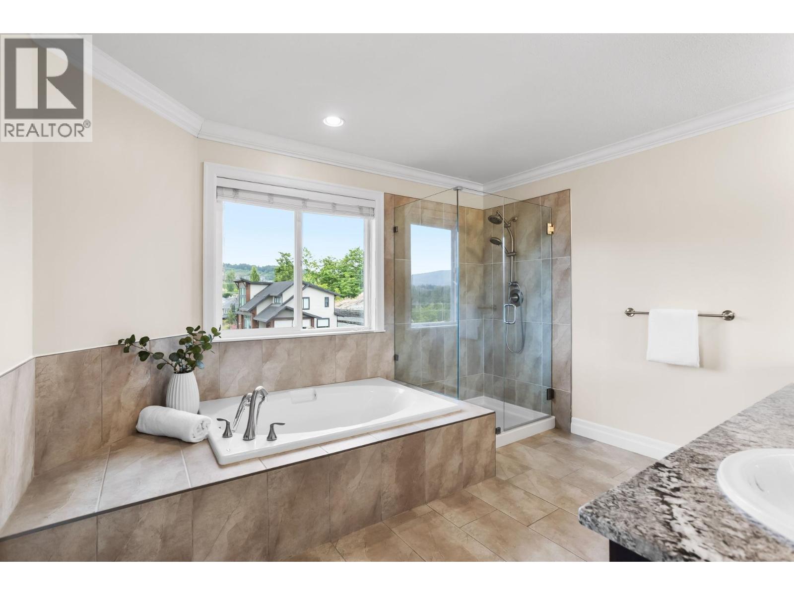 10680 239 Street Property Photo 18