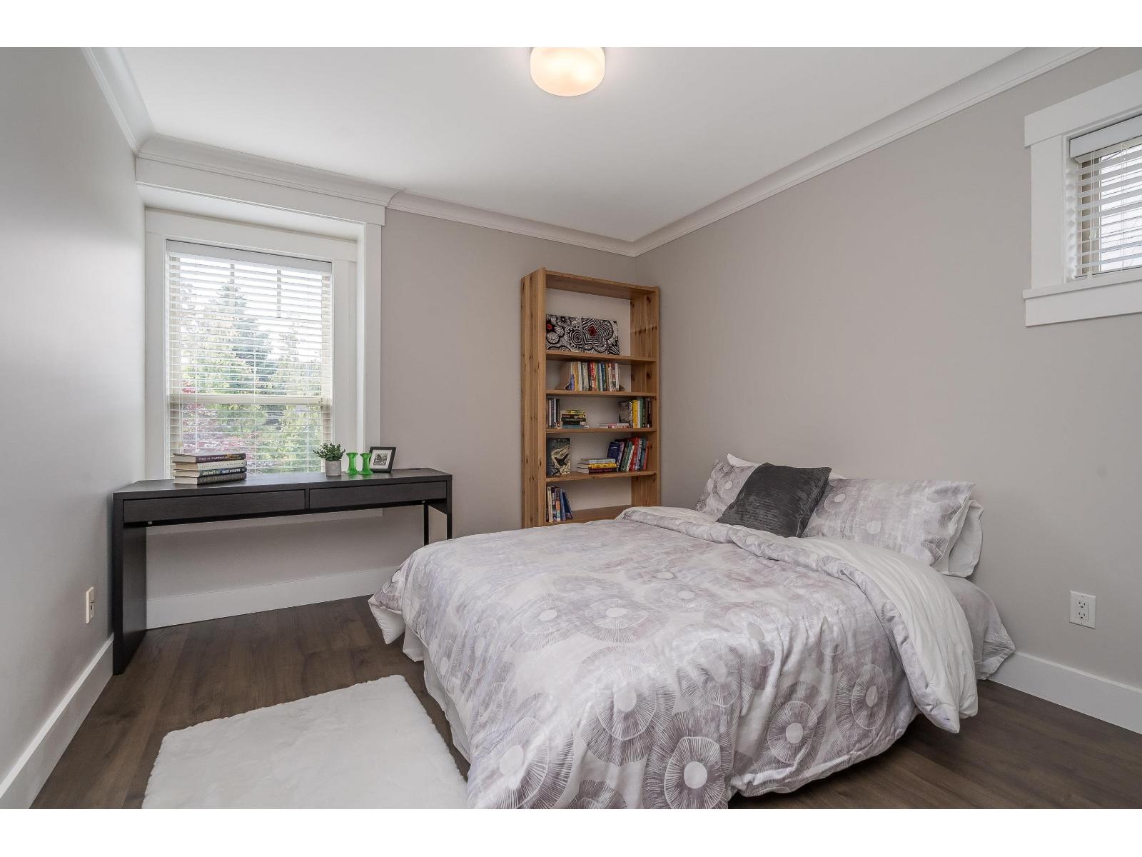14743 32 Avenue Property Photo 22