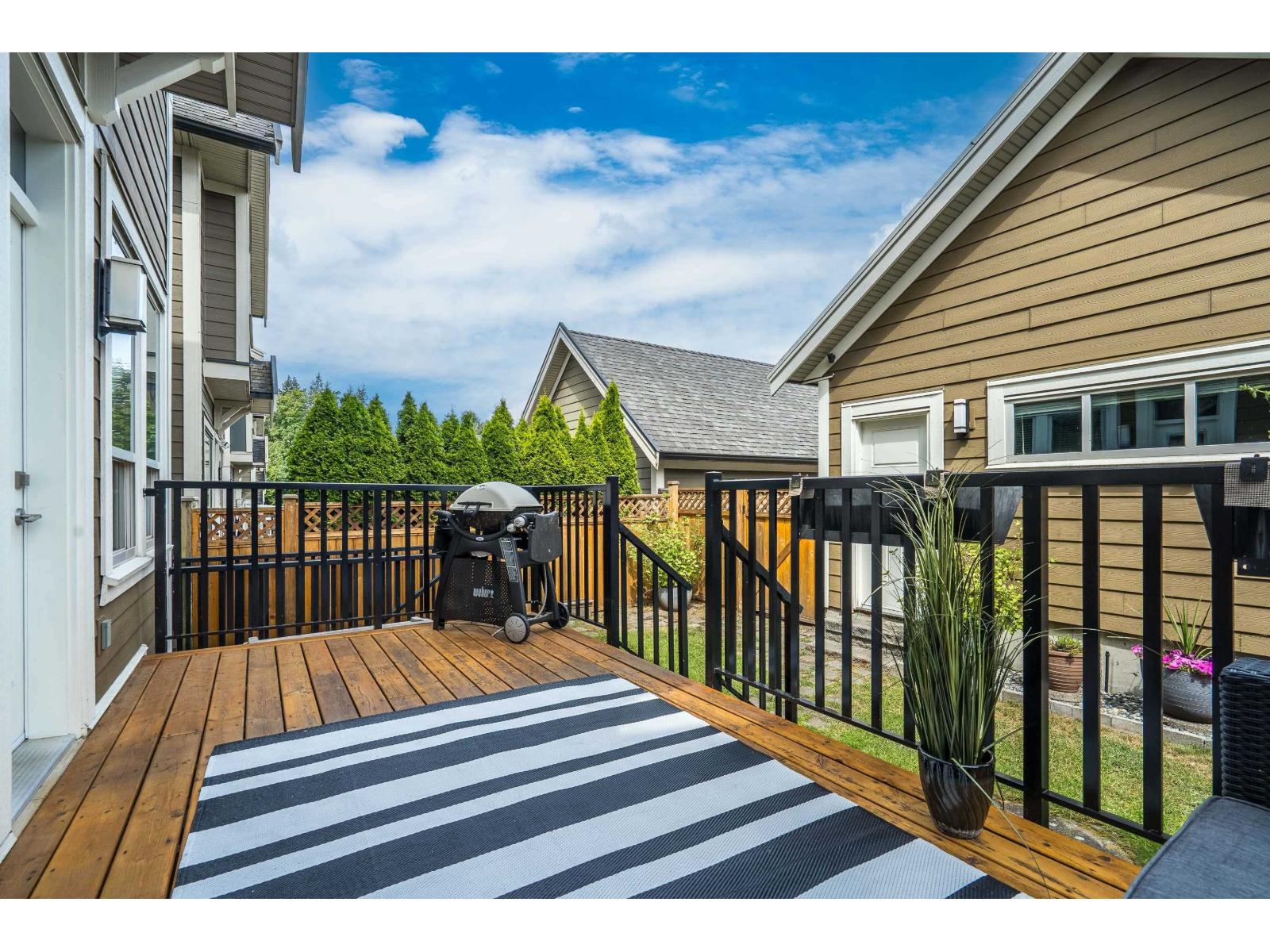14743 32 Avenue Property Photo 35