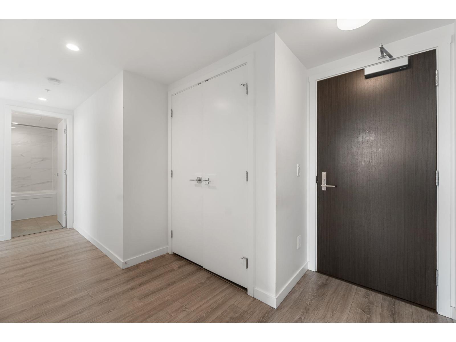 1112 13350 Central Avenue Property Photo 17