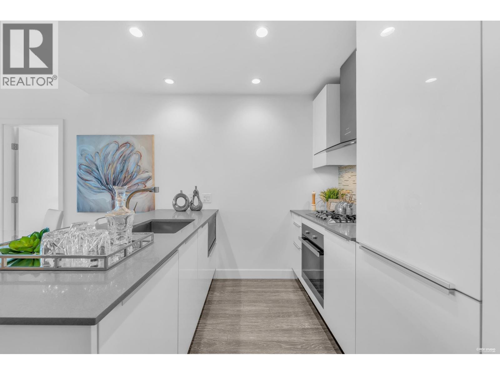 3504 1283 Howe Street Property Photo 5