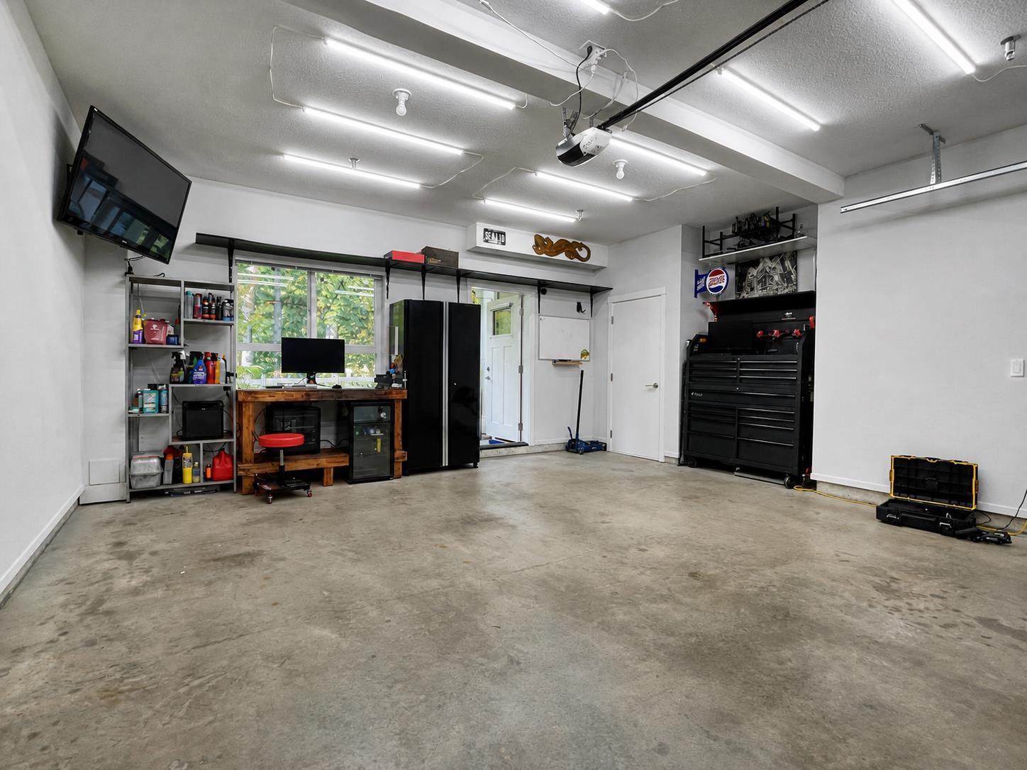28 8335 Nelson Street Property Photo 24