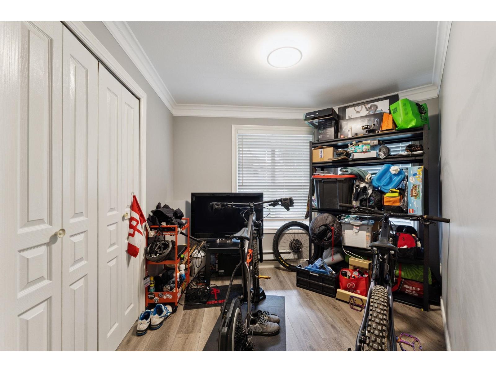211 8115 121a Street Property Photo 15