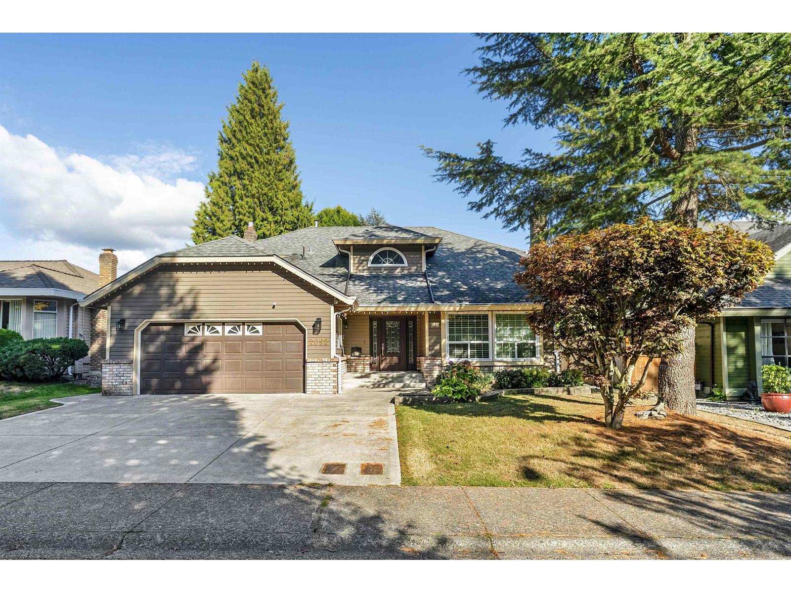 2092 148 STREET Property Photo 1