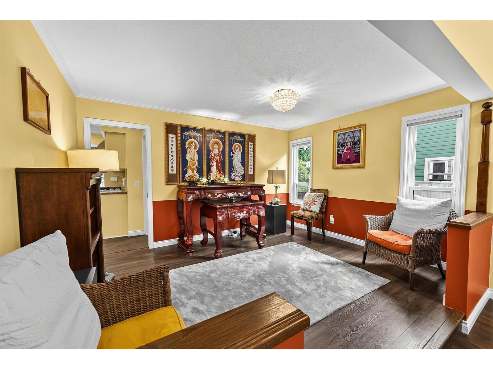 2092 148 Street Property Photo 11