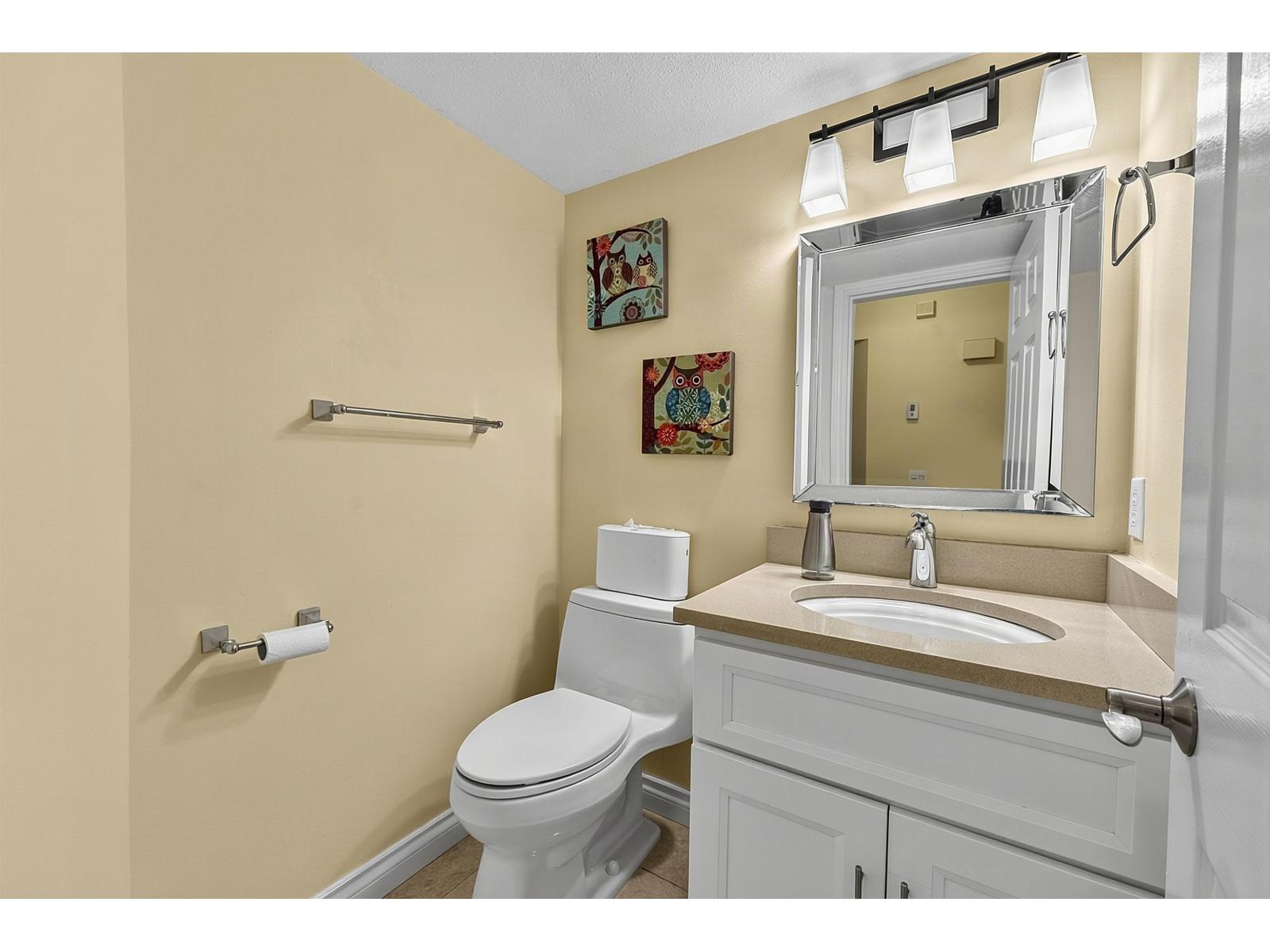 2092 148 Street Property Photo 16