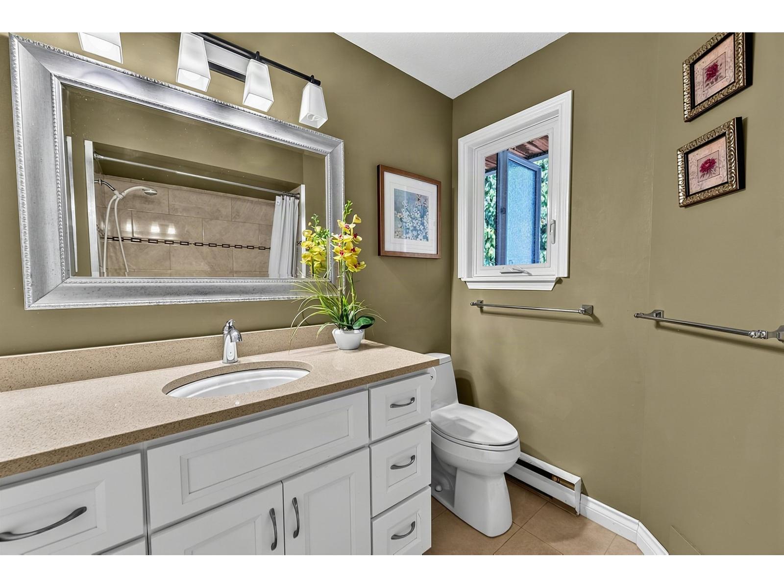 2092 148 Street Property Photo 24