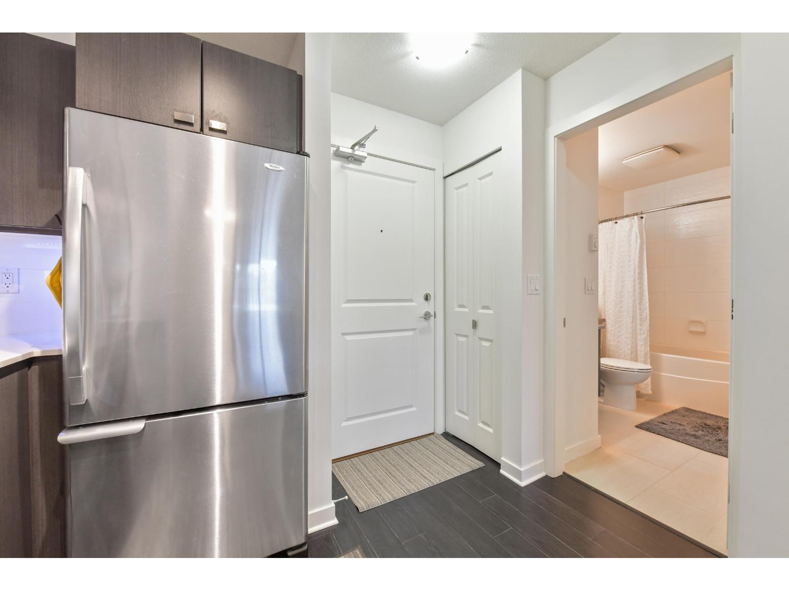 426 21009 56 Avenue Property Photo 20