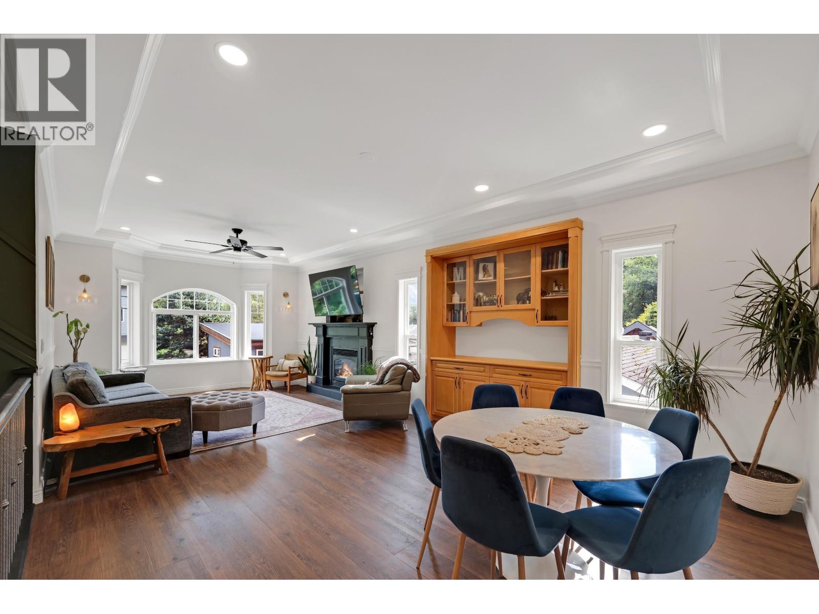 38030 Seventh Avenue Property Photo 6