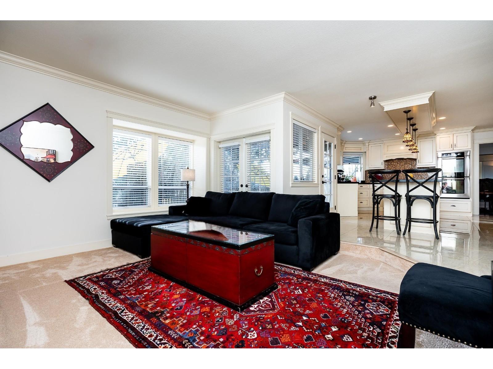 15160 81 Avenue Property Photo 4