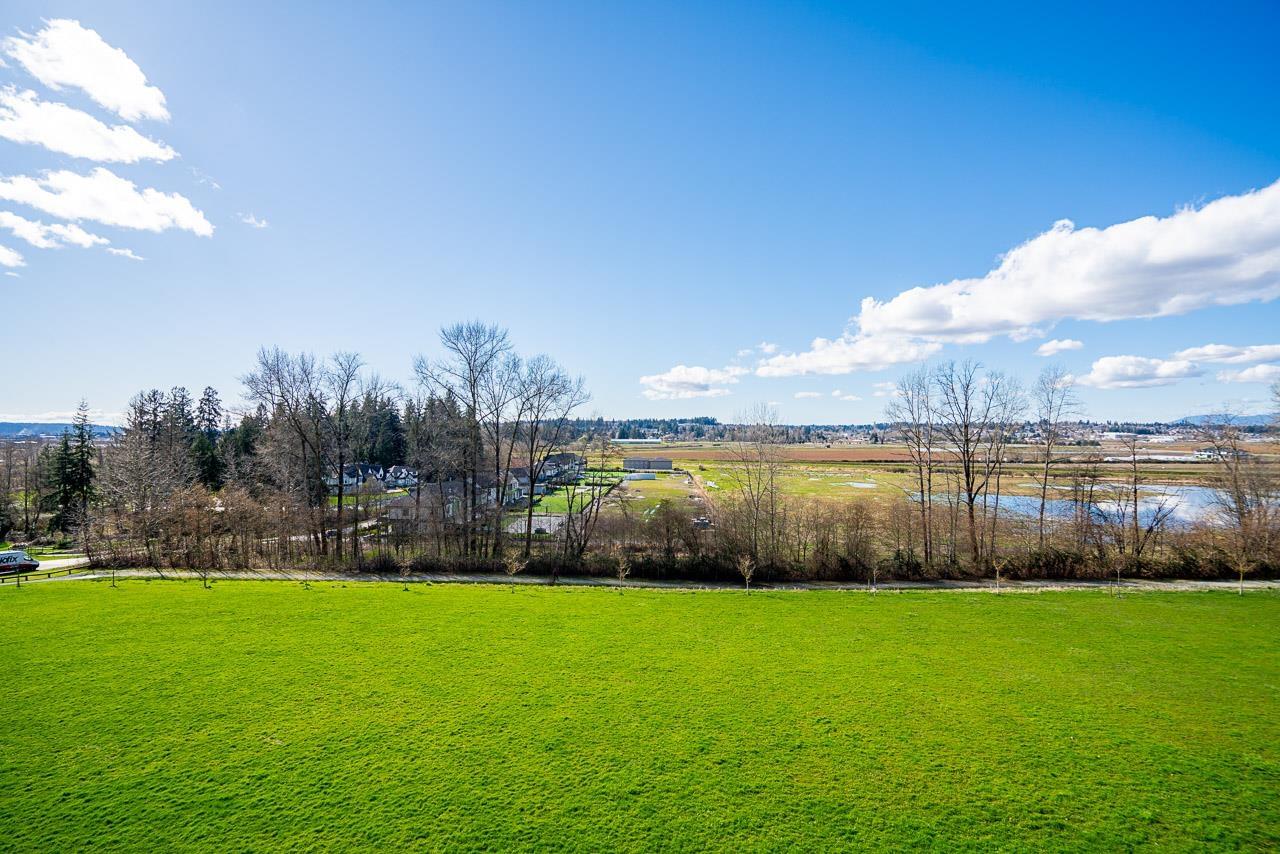 6039 163 Street Property Photo 17