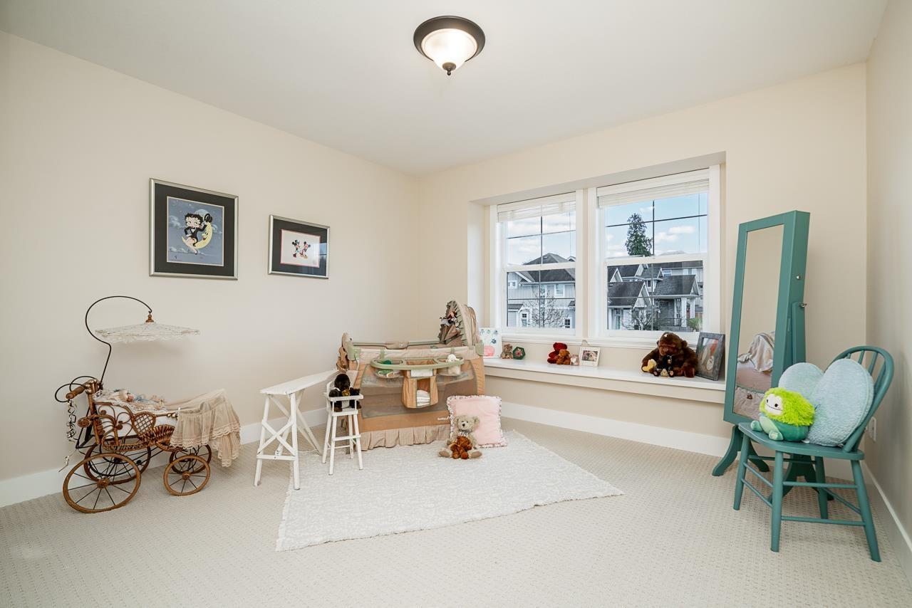 6039 163 Street Property Photo 24