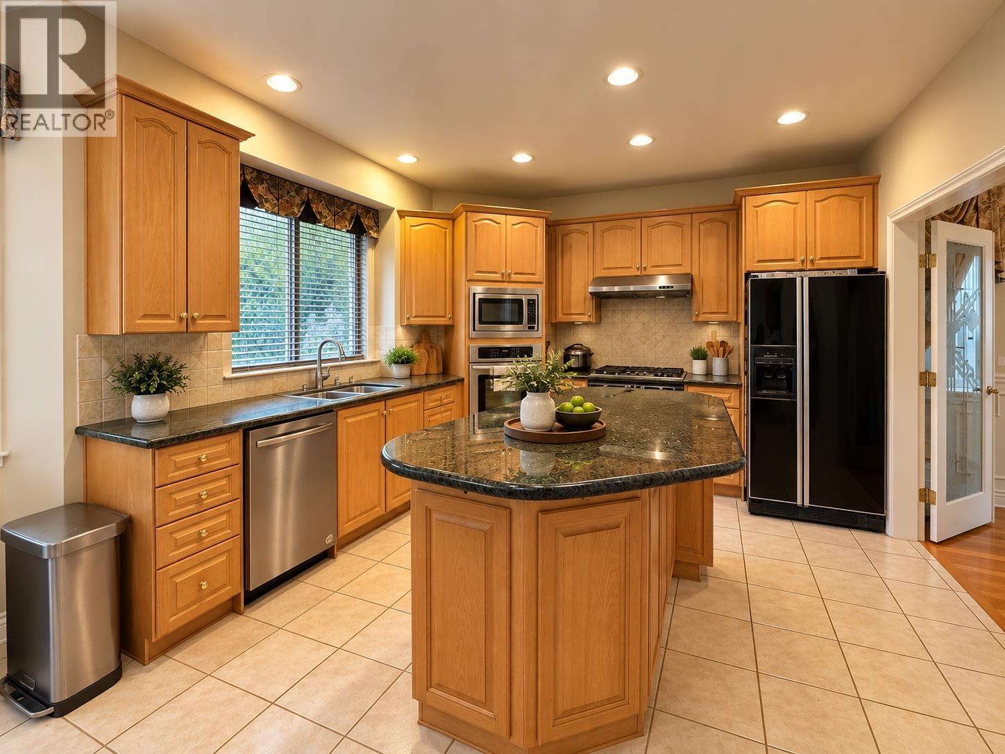 8631 Pigott Road Property Photo 11