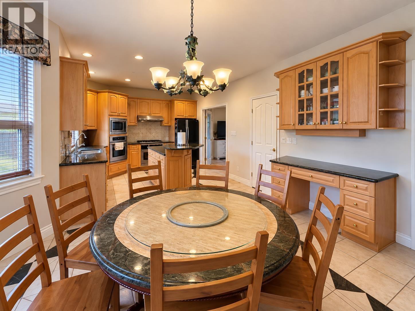 8631 Pigott Road Property Photo 13