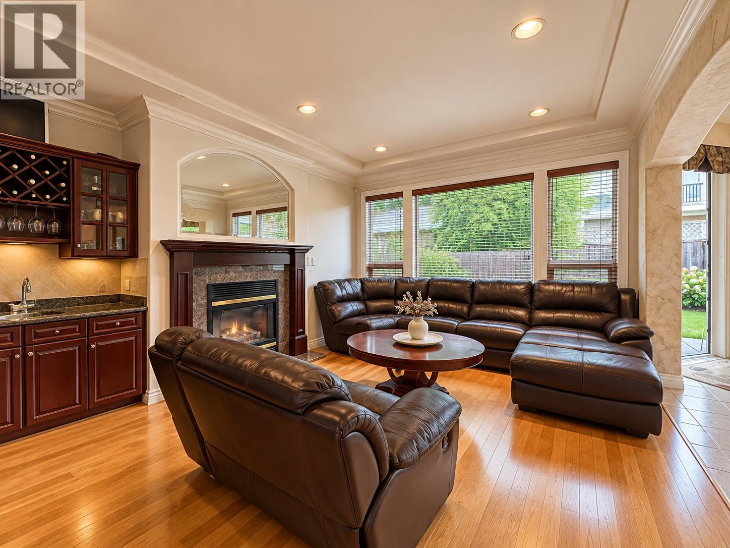 8631 Pigott Road Property Photo 15
