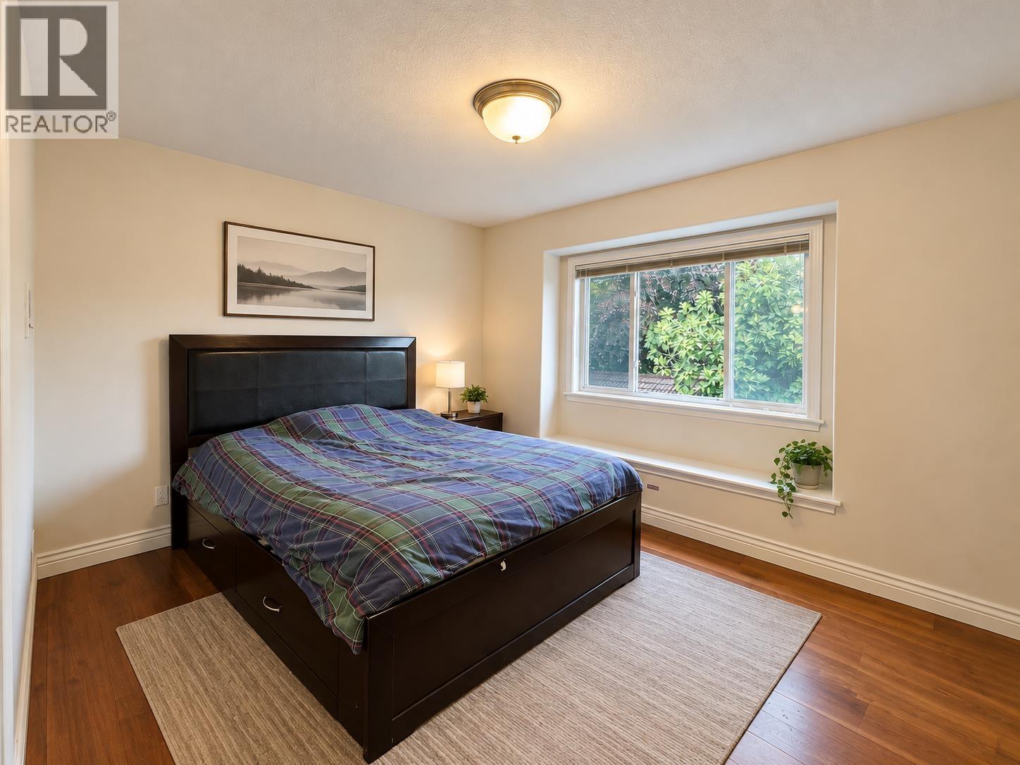 8631 Pigott Road Property Photo 30