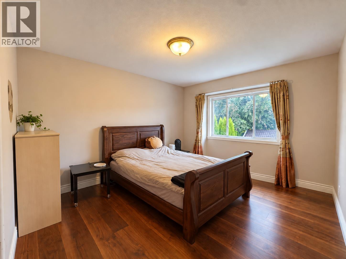 8631 Pigott Road Property Photo 32