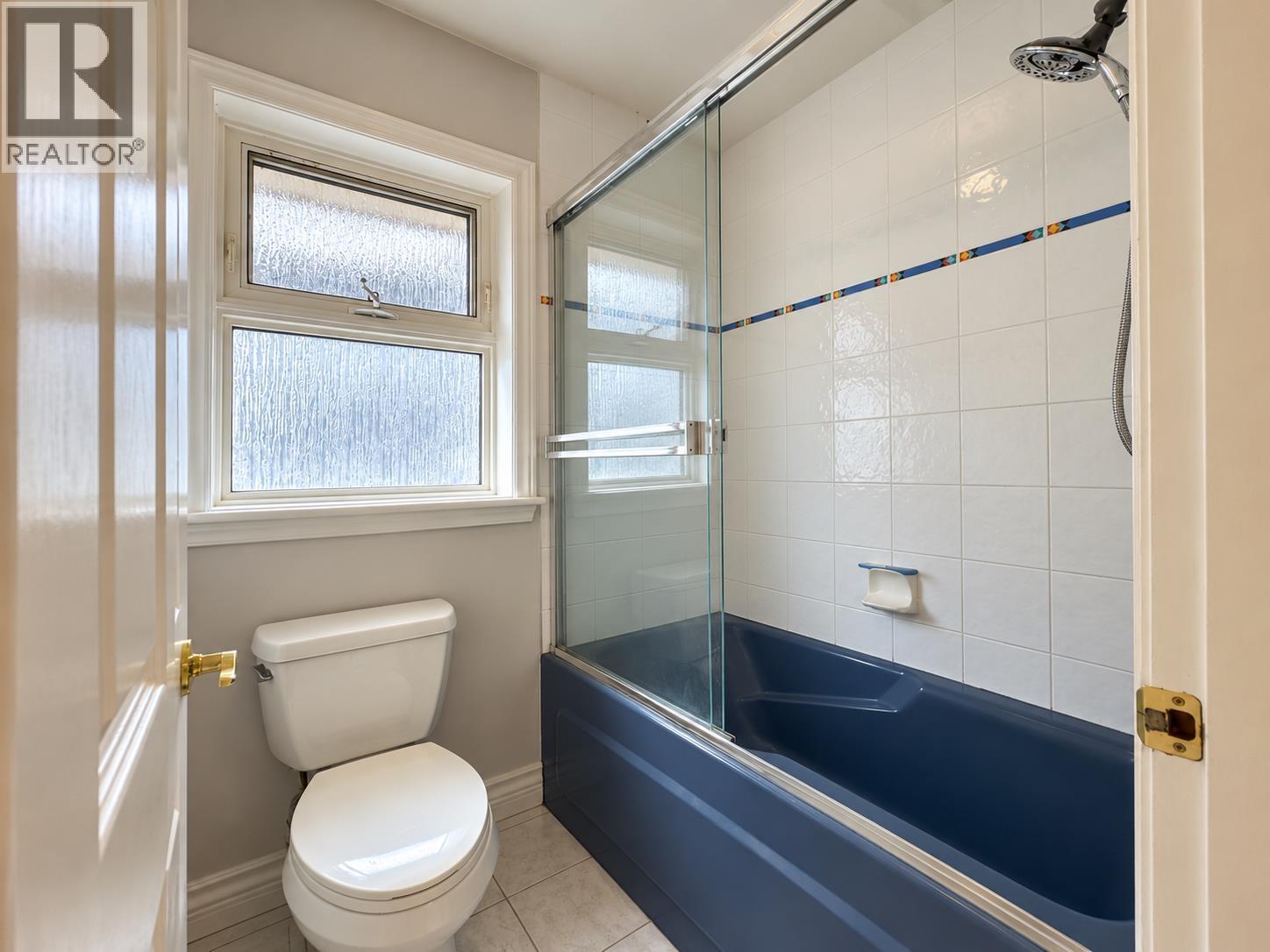 8631 Pigott Road Property Photo 34