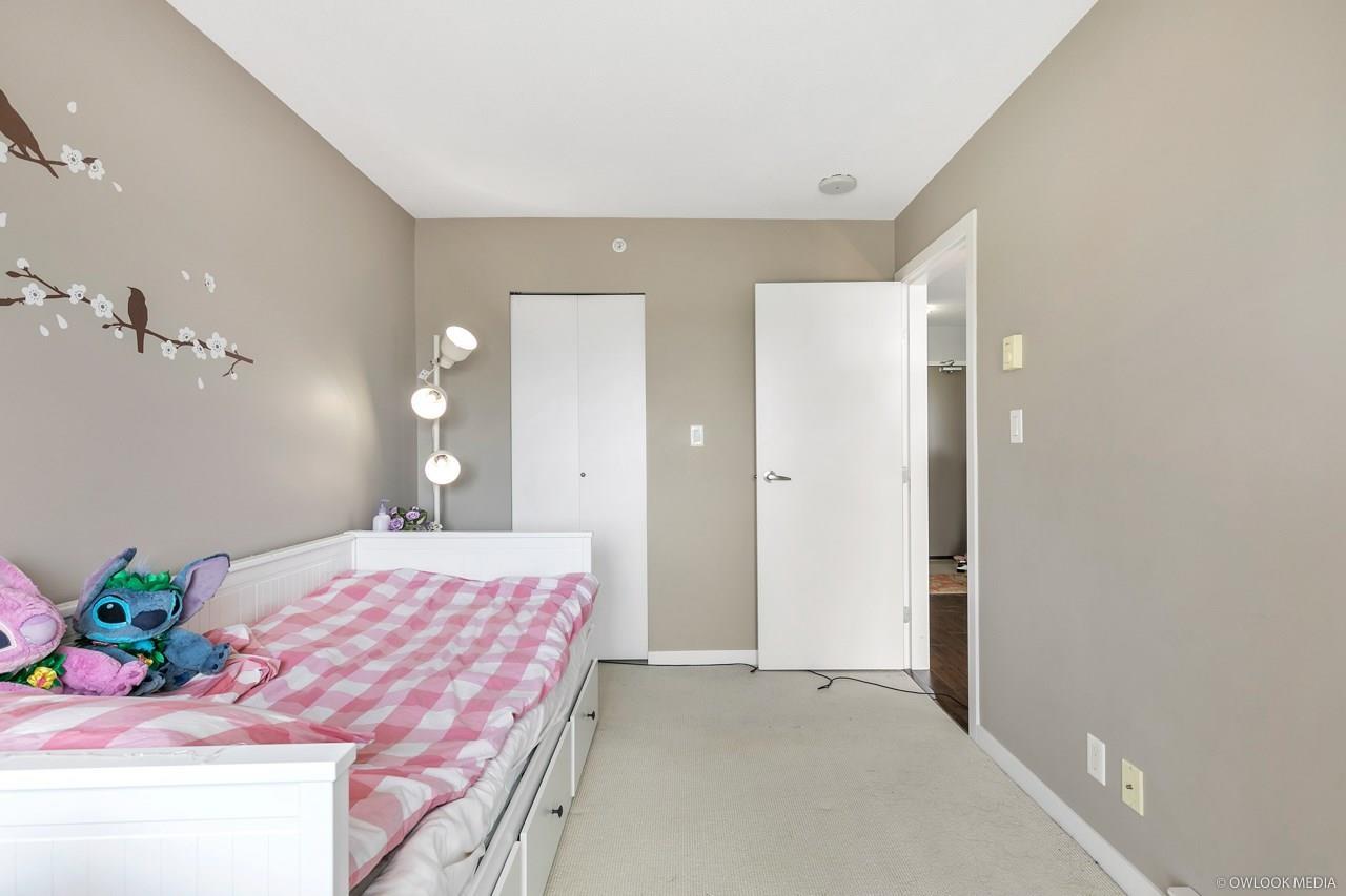 910 13618 100 Avenue Property Photo 2