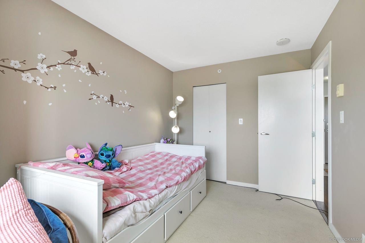 910 13618 100 Avenue Property Photo 3