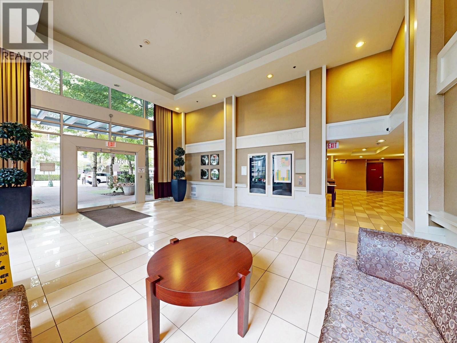 1307 8100 Saba Road Property Photo 3