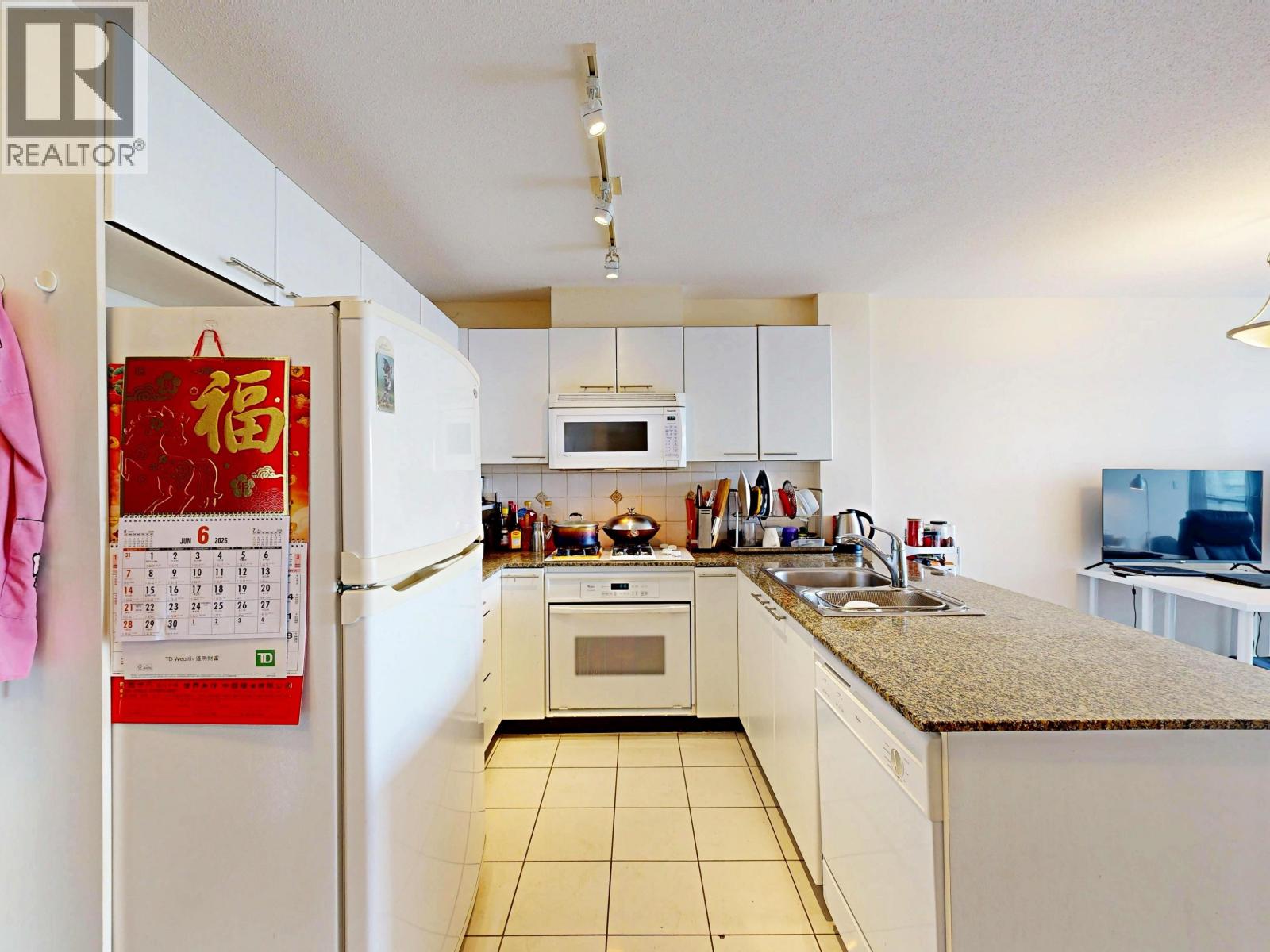 1307 8100 Saba Road Property Photo 7