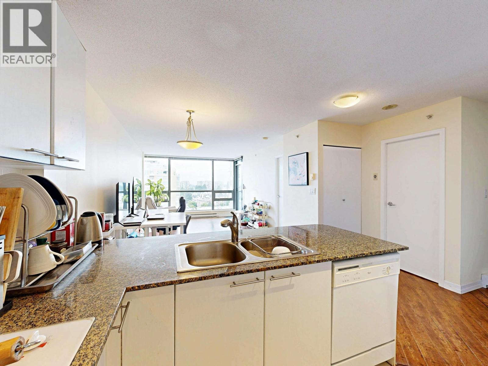 1307 8100 Saba Road Property Photo 8