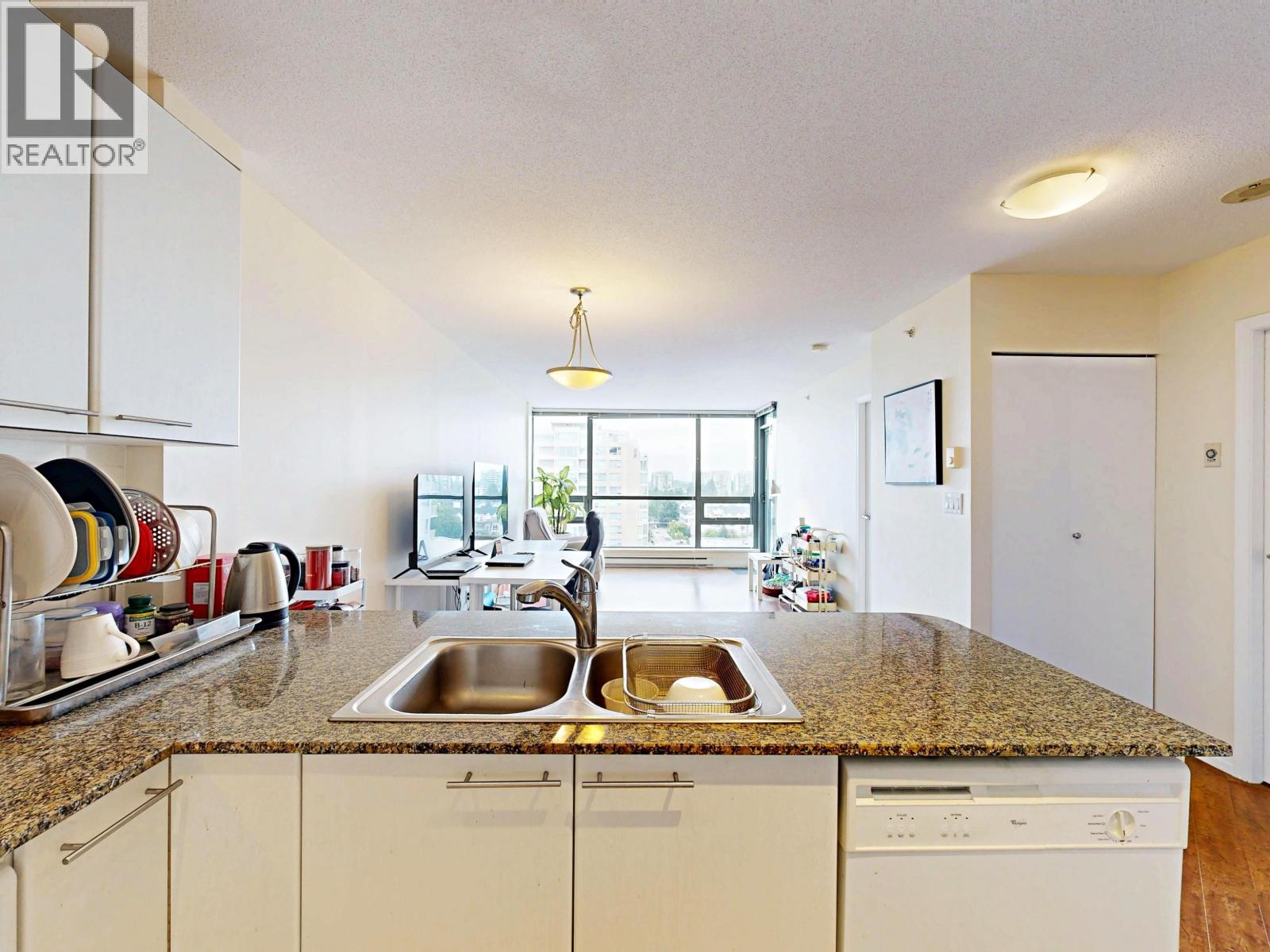 1307 8100 Saba Road Property Photo 9