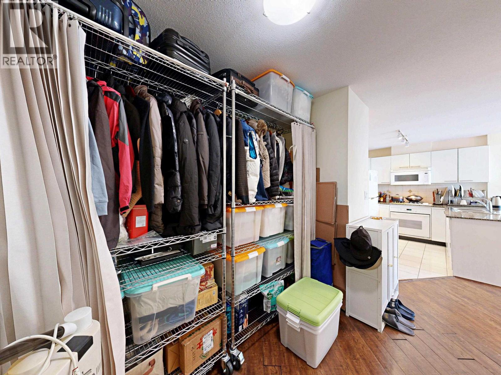 1307 8100 Saba Road Property Photo 11