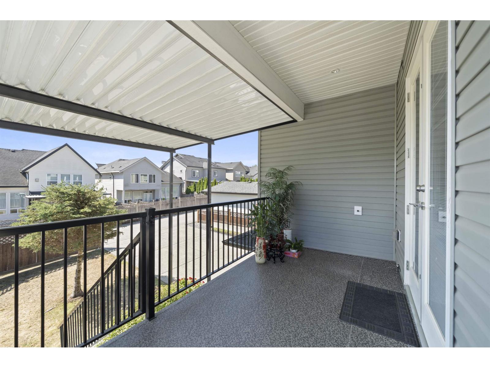20576 70 Avenue Property Photo 14