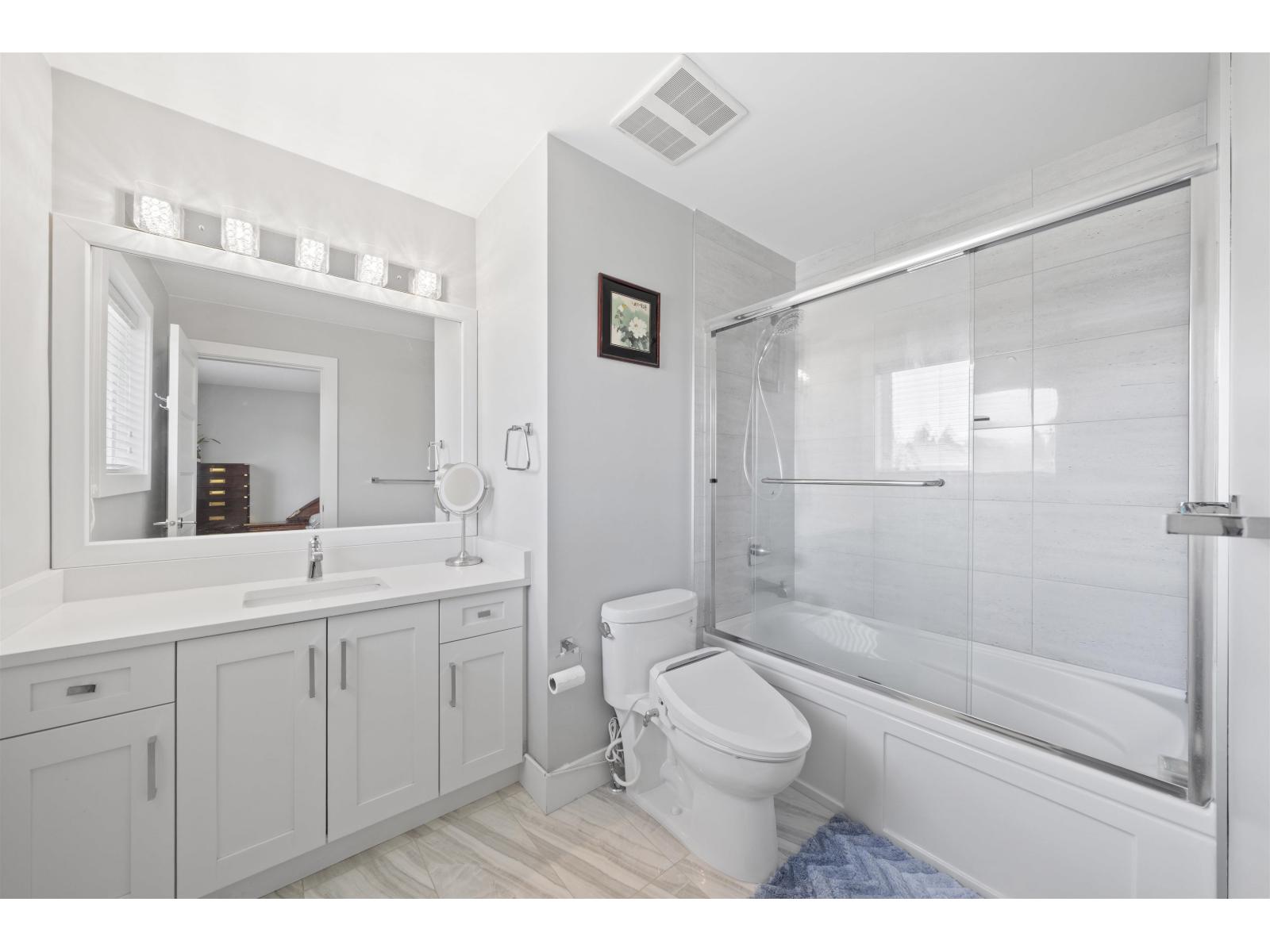 20576 70 Avenue Property Photo 24
